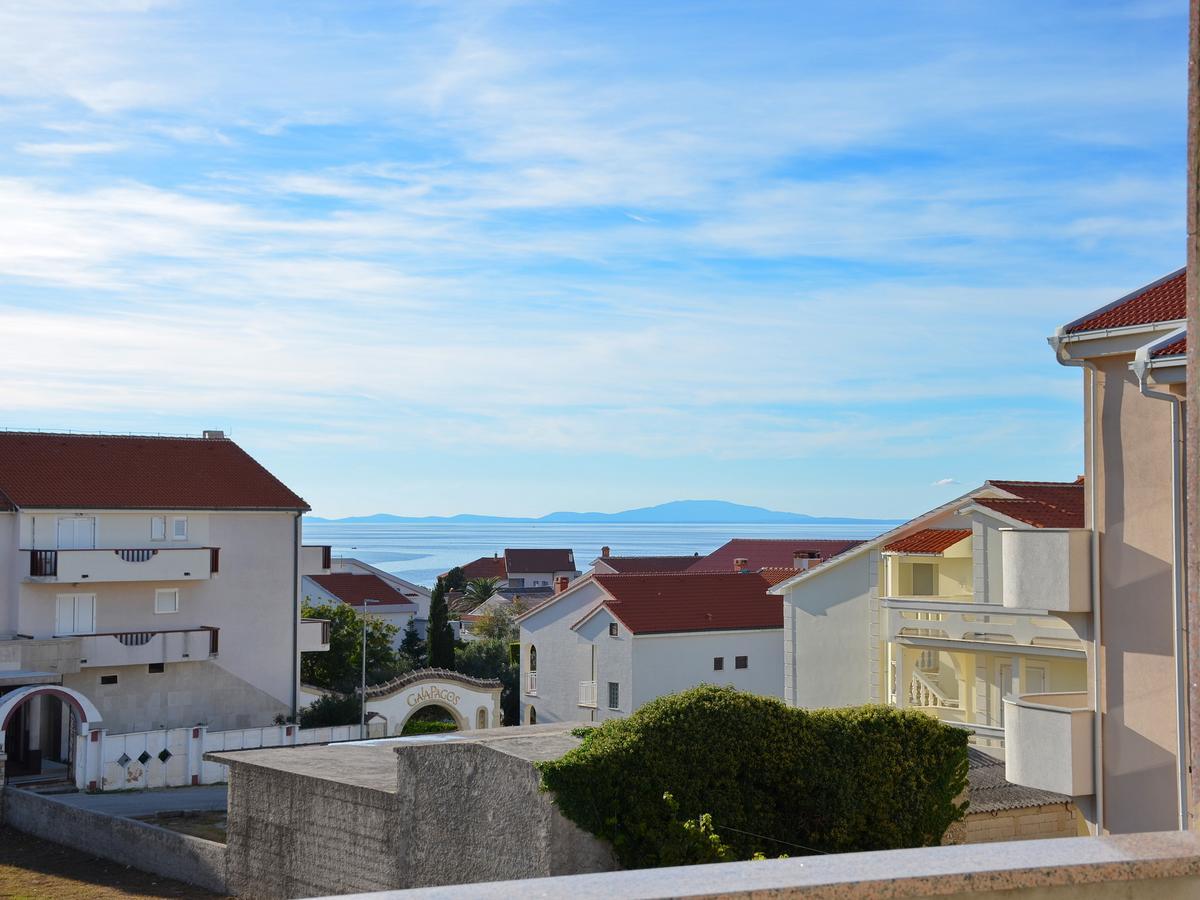 Apartments Summersong Новалья Экстерьер фото